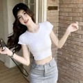 圆领短款小飞袖上衣